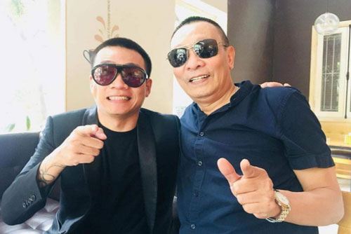 Nhà báo Lại Văn Sâm hội ngộ với "người anh em" Wowy