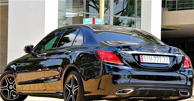 Trúng biển ngũ quý 7, Mercedes C300 tăng gấp 3 lần giá gốc, rao giá 5,5 tỷ