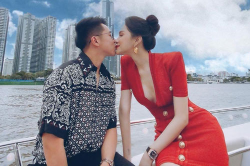 Hương Giang, Matt Liu hôn nhau trên du thuyền