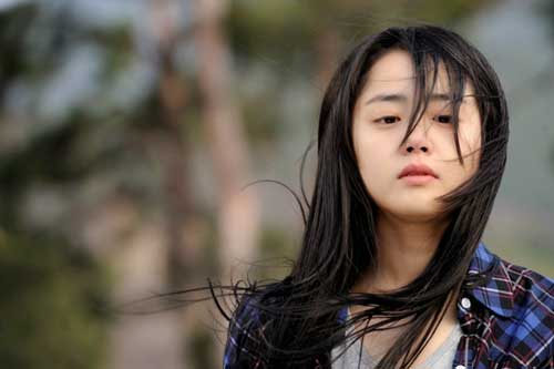 Trách em chồng vì để xe máy quá bẩn, cậu ấy không nói gì mà chỉ òa lên khóc nức nở, khi biết nguyên nhân chính tôi cũng bần thần