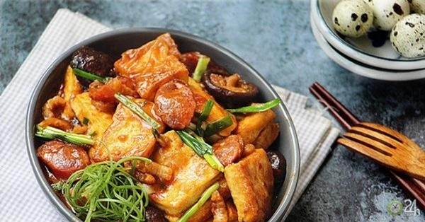 Cách làm món đậu phụ om nấm hương lạ miệng, đưa cơm cho cả nhà