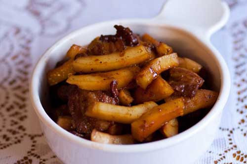 Tuyệt chiêu làm món thịt kho dừa dân dã mà thơm ngon vô cùng