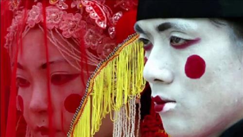 Đào xác chết của phụ nữ để làm “đám cưới ma”