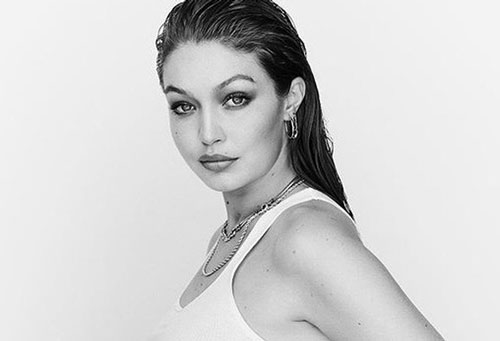 Gigi Hadid khoe hình ảnh mũm mĩm
