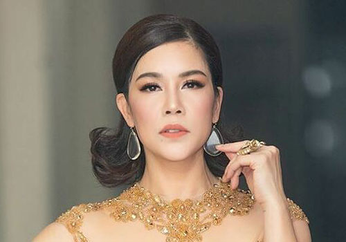 Thu Phương coi 14 ngày cách ly là 'món quà'