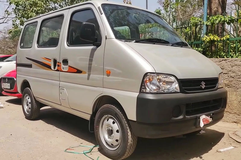 7. Suzuki Eeco (doanh số: 52.553 chiếc).