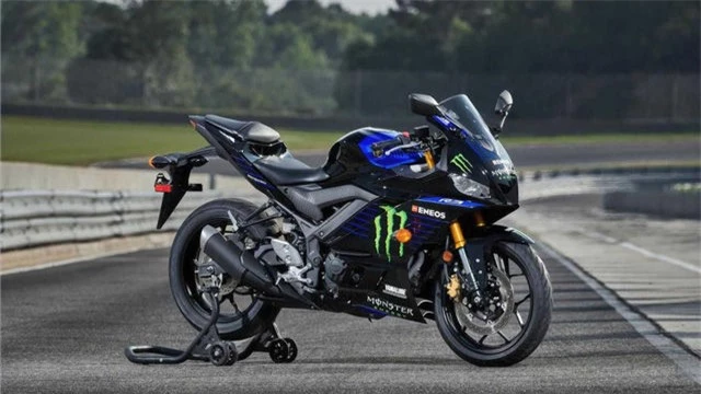 Yamaha YZF-R3 Monster Energy MotoGP Edition 2021 chính thức ra mắt - Ảnh 1.