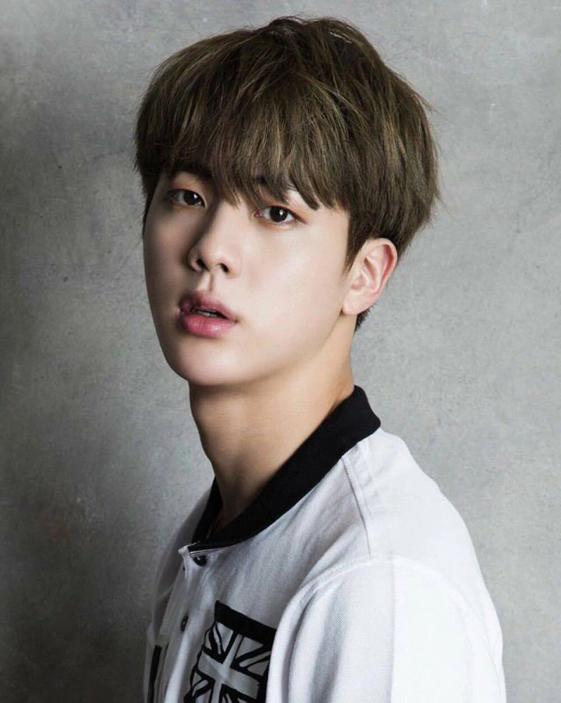 6. Jin (BTS).