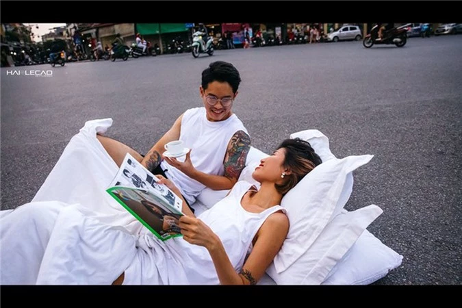 Nhiếp ảnh gia nói về bộ ảnh cưới ‘chăn gối trên phố’ gây bão mạng
