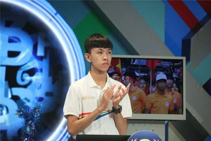 Nữ sinh Ninh Bình giành vòng nguyệt quế Olympia
