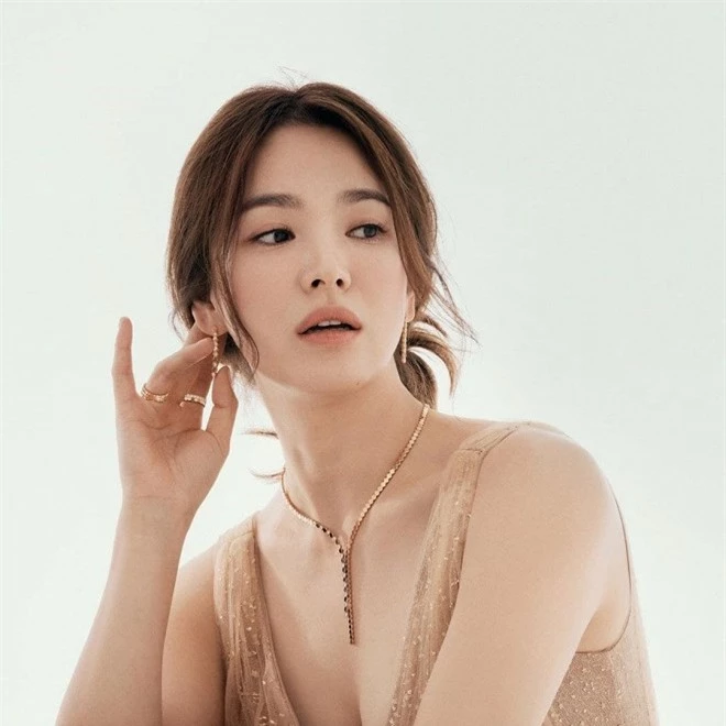 Song Hye Kyo vượt xa Song Joong Ki nhờ điều này, truyền thông nhân tiện tiết lộ khối tài sản ròng và cách người đẹp chi tiêu 2