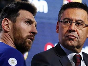 Chủ tịch Barca "cầu hòa" với Messi
