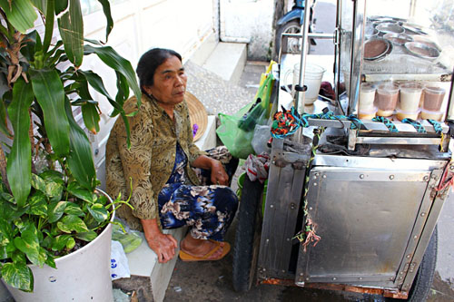 Xóm trọ Sài Gòn quay quắt mưu sinh sau đỉnh dịch Covid 19