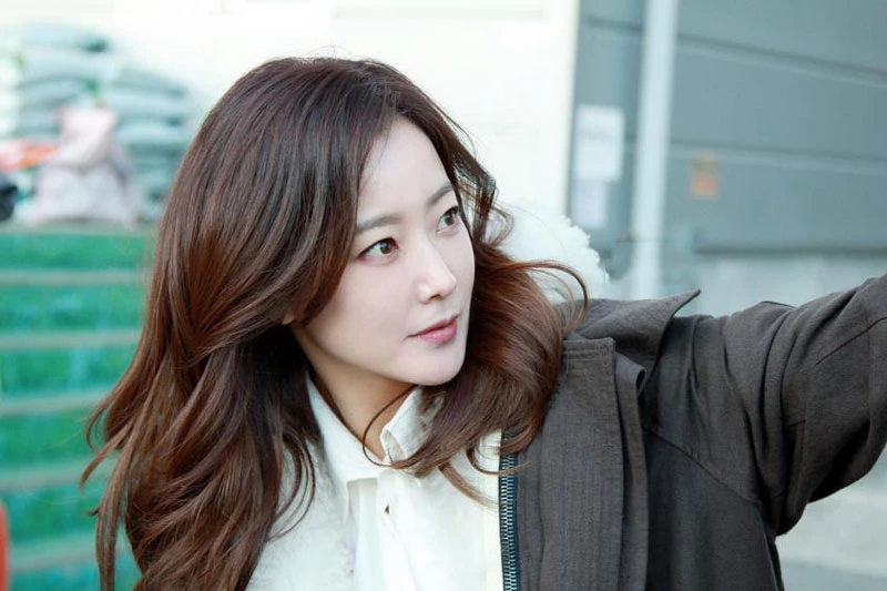 2. Kim Hee-sun.