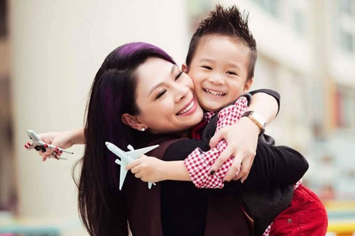 Bé Jacky Minh Trí hỏi Thanh Thảo về cha ruột