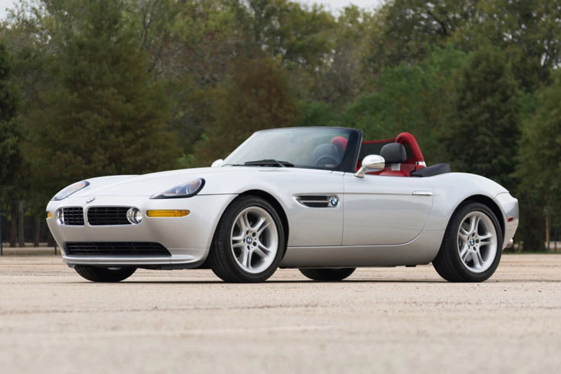 4. BMW Z8.