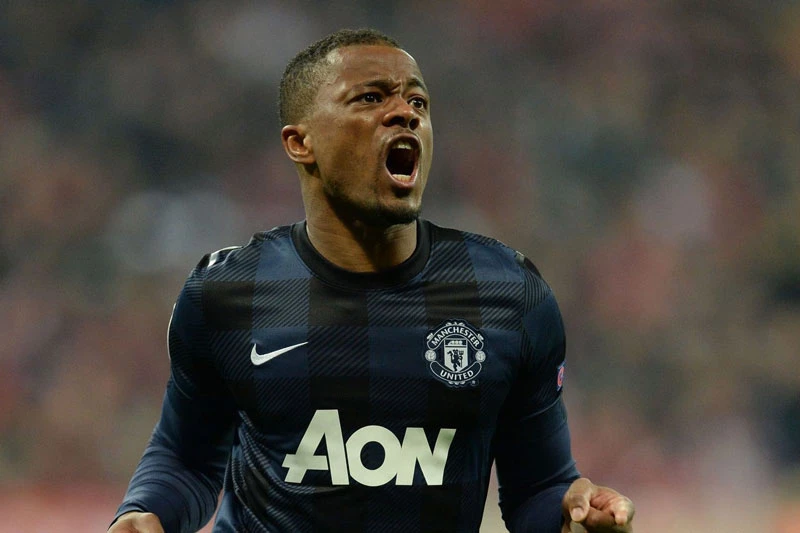 Hậu vệ trái: Patrice Evra.