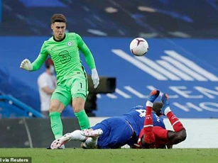 Chelsea chưa thể có đội "ngự lâm quân" hoàn hảo