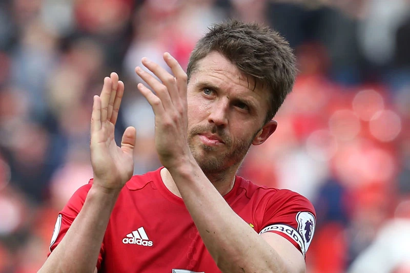 Tiền vệ trung tâm: Michael Carrick.