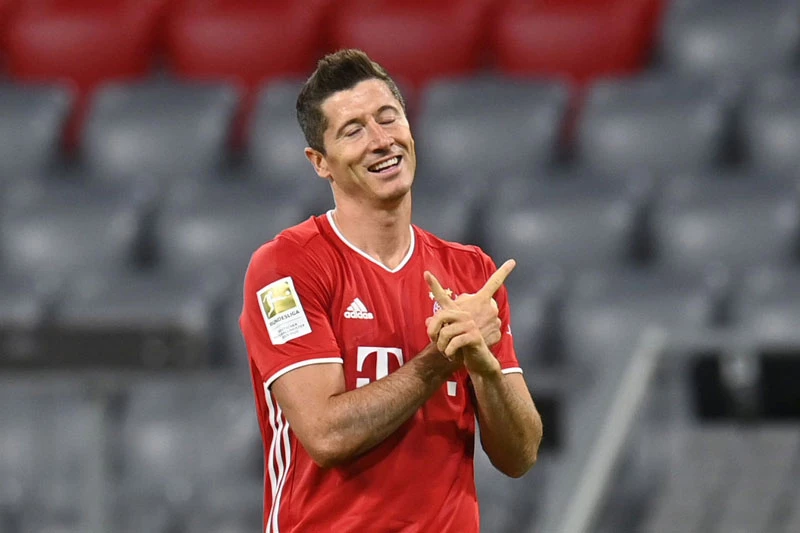 9. Robert Lewandowski (Bayern Munich, định giá chuyển nhượng: 54 triệu bảng).