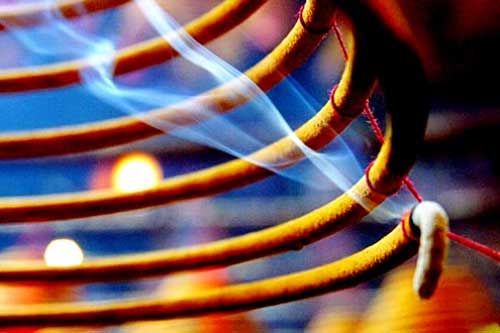 Hương nhang - "sát thủ giết người" âm thầm mà ít người biết