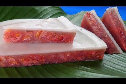 Thích thú với món bánh chuối hấp ăn kèm nước cốt dừa thơm ngon