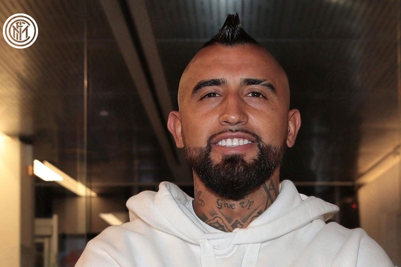Arturo Vidal chính thức gia nhập Inter Milan