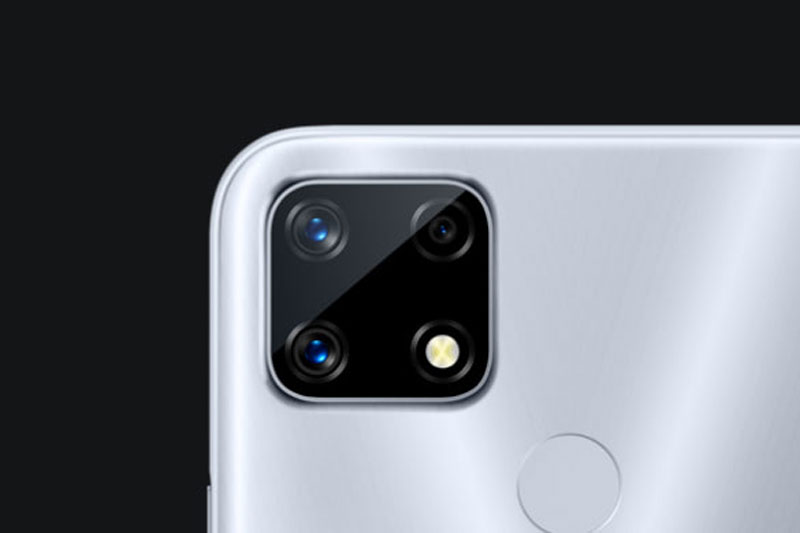 Smartphone pin 6.000 mAh, sạc 18W, RAM 4 GB, giá hơn 3 triệu