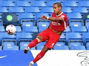Thiago mở ra chân trời chiến thuật mới cho Liverpool