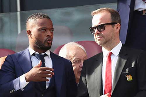 Huyền thoại M.U chỉ ra lý do "Quỷ đỏ" mua người kém