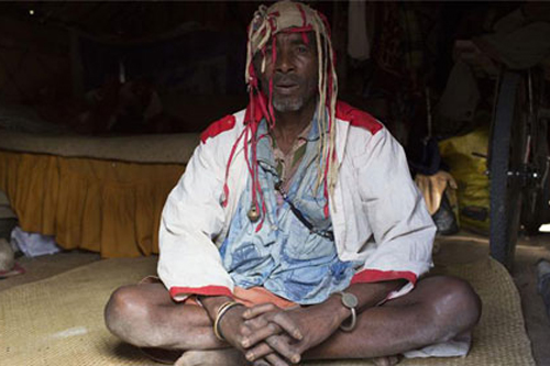 Thầy thuốc cổ truyền Madagascar được "ma" truyền nghề?