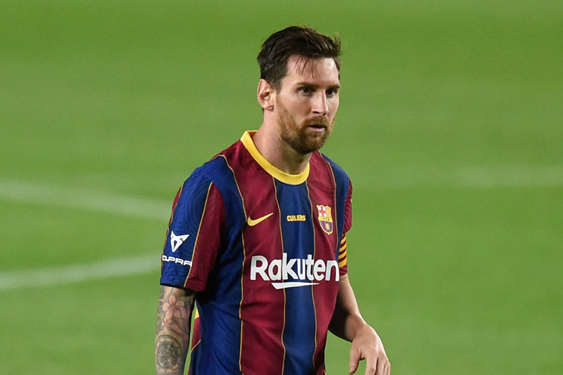 Messi từng xin rời Barca để tới... Arsenal