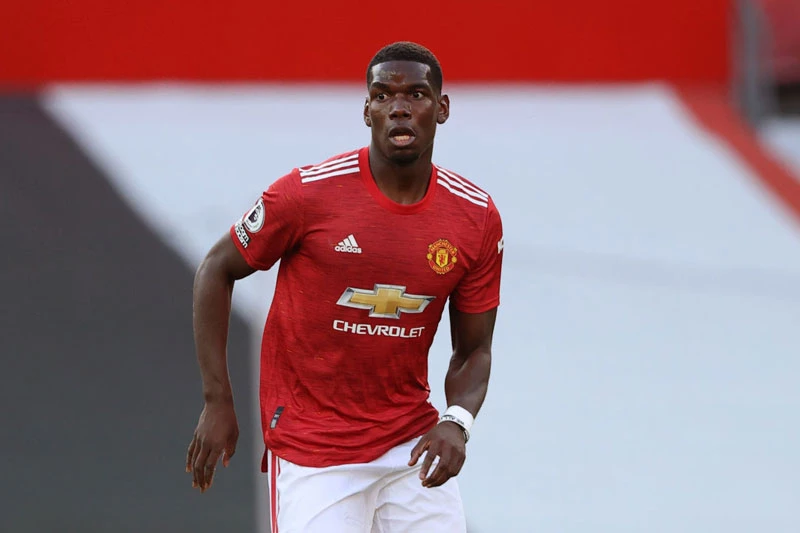 Tiền vệ trung tâm: Paul Pogba (M.U, định giá chuyển nhượng: 72 triệu bảng). 