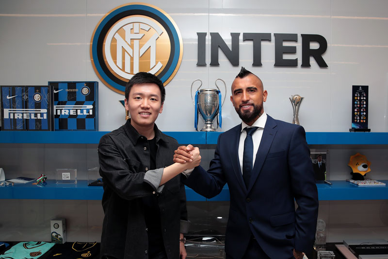 Vidal chính thức gia nhập Inter.