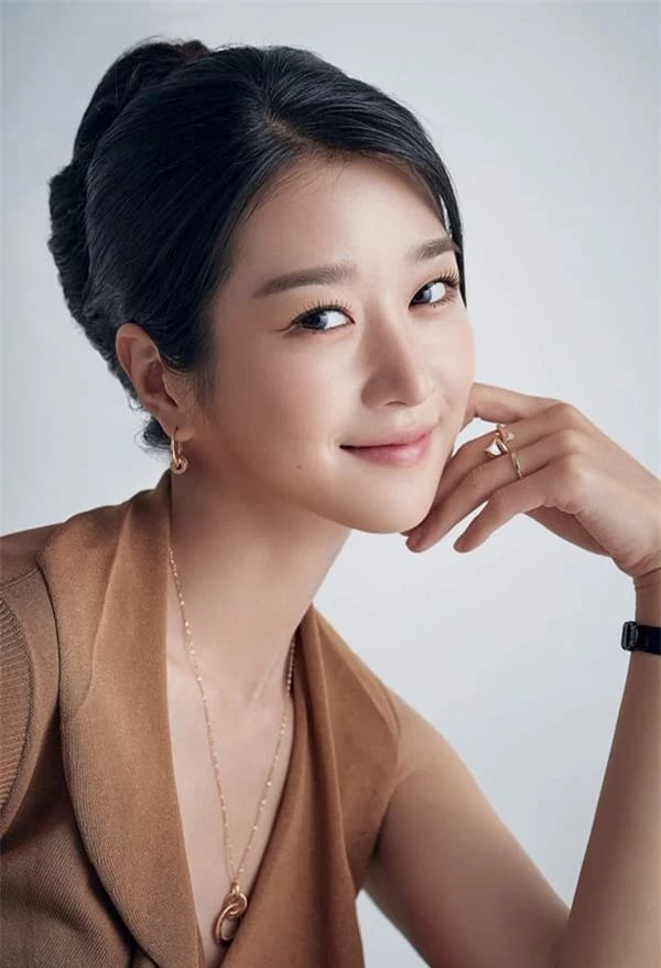 BXH nữ diễn viên đẹp nhất Hàn Quốc 2020: Son Ye Jin xuất sắc đứng đầu, Song Hye Kyo tụt hạng 2