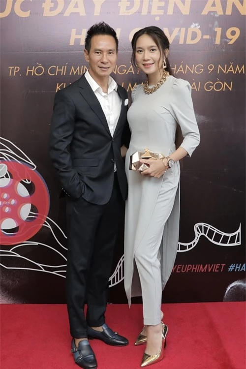 Đạo diễn Lý Hải dự họp báo cùng bà xã - nhà sản xuất Minh Hà.