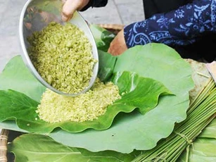 Cách chọn cốm chuẩn, thơm dẻo tự nhiên không tẩm hóa chất