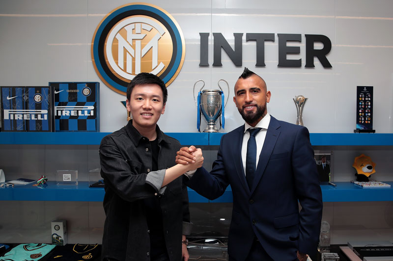 CHÍNH THỨC: Barca bán Vidal cho Inter với giá 'không thể tin nổi'