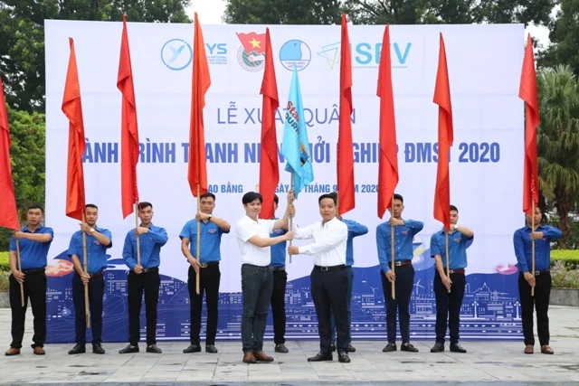 Lễ xuất quân Hành trình thanh niên khởi nghiệp đổi mới sáng tạo năm 2020.