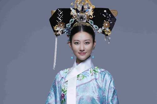 Nữ nhân được Hoàng đế Càn Long chọn làm con dâu: Xuất thân không quá hiển hách, 15 tuổi xuất giá, 21 năm sau trở thành Hoàng hậu