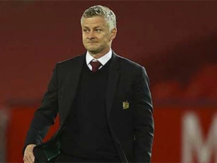 M.U thắng trận đầu tiên, Solskjaer chạm mốc đặc biệt