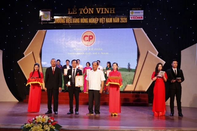 CP. Việt Nam nhận danh hiệu “Thương hiệu vàng nông nghiệp Việt Nam 2020”