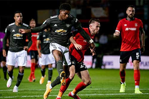 M.U tìm ra lời giải hàng thủ, song tấu Rashford - Greenwood thức tỉnh sau cơn mê