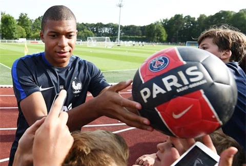 Mbappe cần bến đỗ mới để phát huy hết tài năng