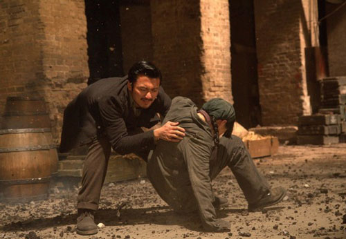 Tạ Đình Phong từng nhảy từ tầng 6 xuống