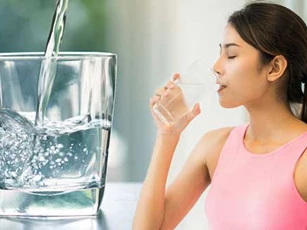 5 bệnh nguy hiểm có thể mắc phải nếu không uống đủ nước
