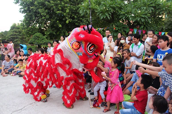 Tham gia chương trình Trung thu tại Bảo tàng Đà Nẵng, các em thiếu nhi sẽ được thưởng thức các màn biểu diễn múa lân