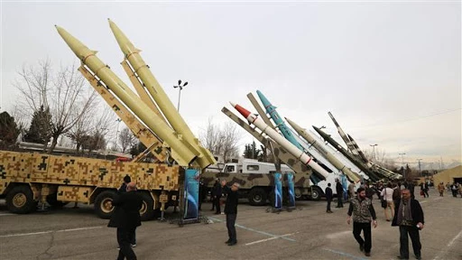 Mỹ cáo buộc Iran đang hợp tác với Triều Tiên để chế tạo tên lửa tầm xa. Ảnh: Al Masdar News.