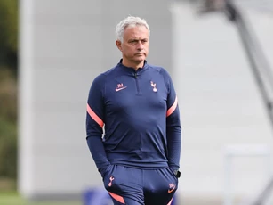 Mourinho bóng gió chuyện rời Tottenham, hé lộ kế hoạch bất ngờ ở tương lai