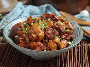 Om thịt gà đừng bỏ nước, chỉ cần thêm thứ này gà mềm thơm, cả nhà ăn hết nồi cơm